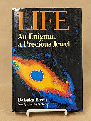Imagen del vendedor de Life: An Enigma, a Precious Jewel a la venta por Friends of KPL