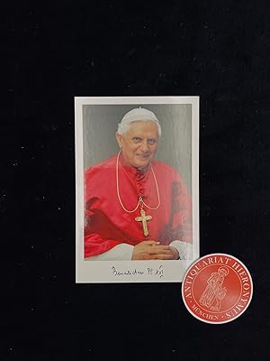 Seller image for Andachtsbildchen Papst Benedikt XVI. - Rote Mozzetta. for sale by Antiquariat Hieronymus
