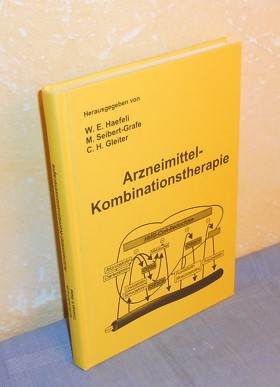 Seller image for Arzneimittel-Kombinationstherapie for sale by AnimaLeser*Antiquariat