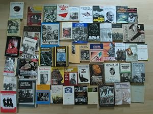 Konvolut von 50 italienischen Büchern zum Bürgerkrieg 1943-1945, zu Mussolini und zur Republik vo...