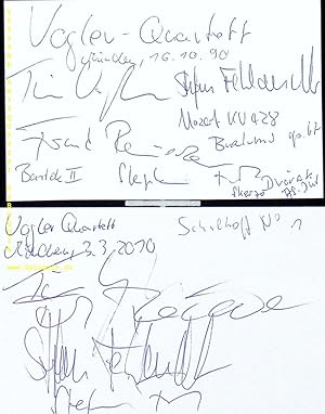 Bild des Verkufers fr 2 eigenhndig von allen signierte und datierte Autogrammkarten. zum Verkauf von Antiquariat Bebuquin (Alexander Zimmeck)