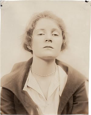 Original photograph of actress Mae Marsh, circa 1910s