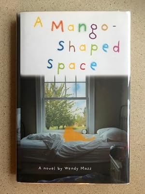 Image du vendeur pour A Mango-Shaped Space: A Novel mis en vente par Weysprings Books, IOBA, PBFA