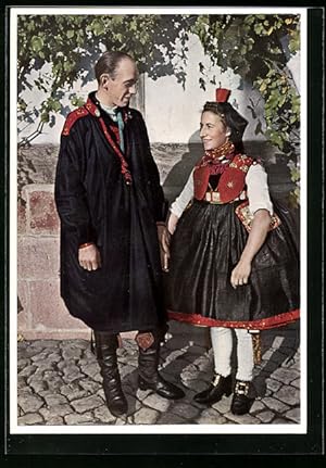 Bild des Verkufers fr Ansichtskarte Die Verlobten in ihrer Schwlmer Tracht zum Verkauf von Bartko-Reher