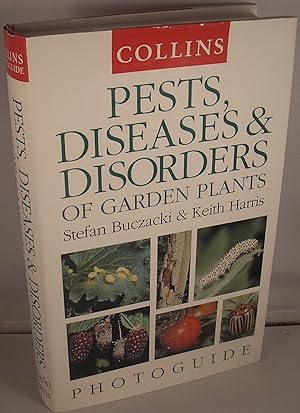 Seller image for Pests, Diseases & Disorders of Garden Plants (Collins Photoguide) for sale by Michael Fox (Ex-Bookseller)