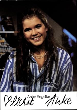 Bild des Verkufers fr Ansichtskarte / Postkarte Schauspielerin Anke Engelke, Portrait, Autogramm zum Verkauf von akpool GmbH