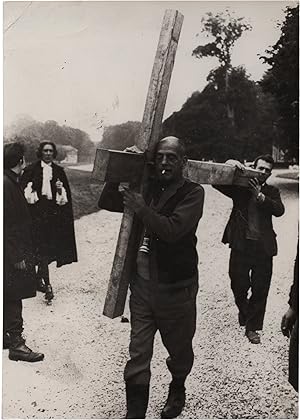 Imagen del vendedor de Simon of the Desert (Original photograph of Luis Buuel taken on location for the 1965 film) a la venta por Royal Books, Inc., ABAA