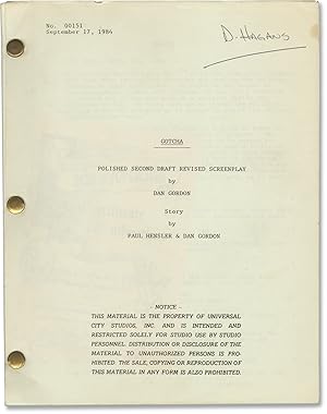 Bild des Verkufers fr Gotcha (Original screenplay for the 1985 movie) zum Verkauf von Royal Books, Inc., ABAA