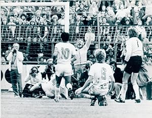 Foto Fußball, Bundesliga, Bayer Leverkusen gegen Hamburger SV, 1980, Hörster, Kargus