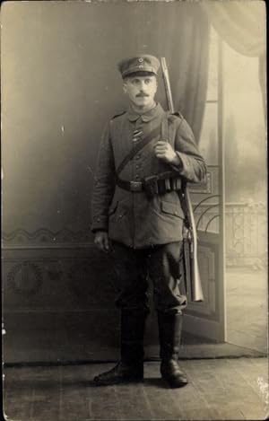 Foto Ansichtskarte / Postkarte Deutscher Soldat in Uniform, Minenwerfer Komp. 402, Portrait