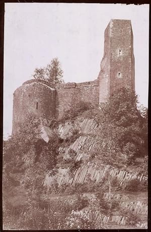 Bild des Verkufers fr Fotografie Brck, Sohn Meissen, Ansicht Stolpen, Siebenspitzenturm, (Spiegelverkehrt) zum Verkauf von Bartko-Reher