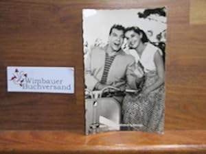Bild des Verkufers fr Photopostkarte Mario Lanza und Johanna von Koczian zum Verkauf von Antiquariat im Kaiserviertel | Wimbauer Buchversand