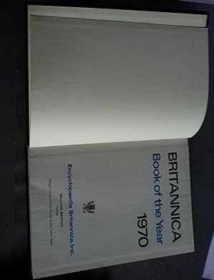 Imagen del vendedor de Britannica book of the year 1970. Events of 1969. a la venta por Librairie Et Ctera (et caetera) - Sophie Rosire
