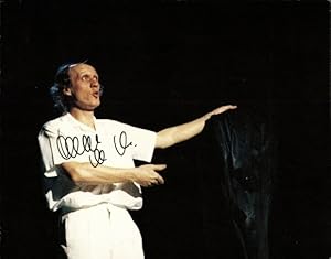 Ansichtskarte / Postkarte Sänger Herman van Veen, auf der Bühne, Autogramm