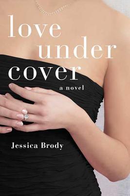Immagine del venditore per Love Under Cover (Paperback or Softback) venduto da BargainBookStores