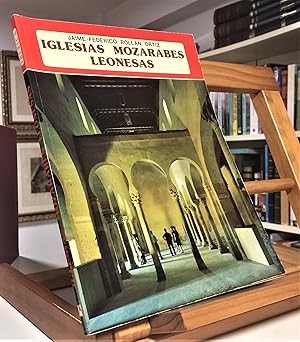 Image du vendeur pour Iglesias Mozrabes Leonesas mis en vente par La Bodega Literaria