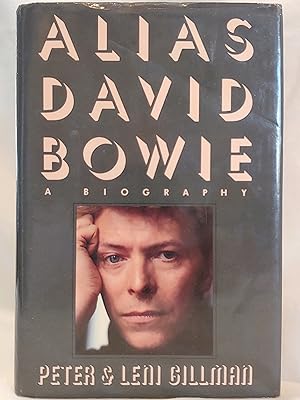 Bild des Verkufers fr Alias David Bowie : A Biography zum Verkauf von H.S. Bailey