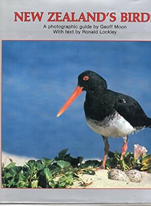 Imagen del vendedor de New Zealand's Birds: A Photographic Guide a la venta por WeBuyBooks