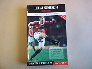 Bild des Verkufers fr Life at Number 10: An Autobiography (Mainstream Sport) zum Verkauf von Carmarthenshire Rare Books