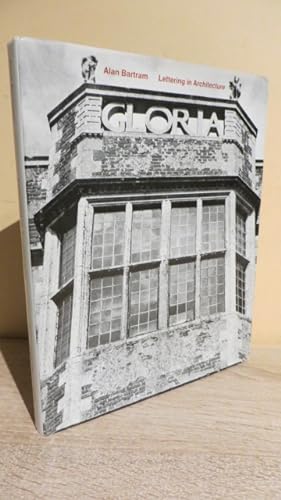 Immagine del venditore per Lettering in architecture venduto da Parrott Books