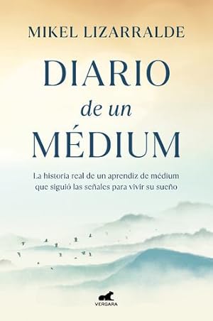 Seller image for Diario de un medium (Spanish Edition) by Lizzaralde, Mikel [Paperback ] for sale by booksXpress