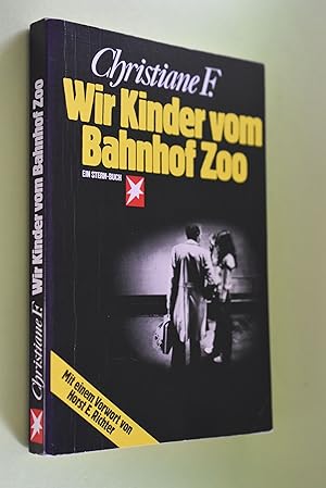 Bild des Verkufers fr Wir Kinder vom Bahnhof Zoo. Christiane F. Nach Tonbandprotokollen aufgeschrieben von Kai Hermann und Horst Rieck. Mit einem Vorw. von Horst E. Richter / Ein Stern-Buch zum Verkauf von Antiquariat Biebusch