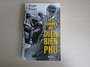 Image du vendeur pour LES HOMMES DE DIEN BIEN PHU mis en vente par Le temps retrouv