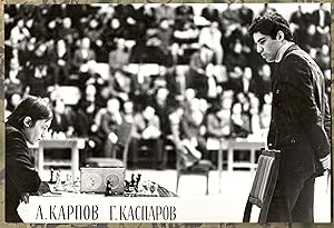 Anatoly Karpov - Garry Kasparov chess rivalry 1984? (original press photo)