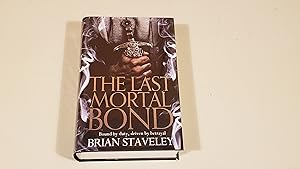 Image du vendeur pour The Last Mortal Bond (Chronicle Of The Unhewn Throne) mis en vente par SkylarkerBooks