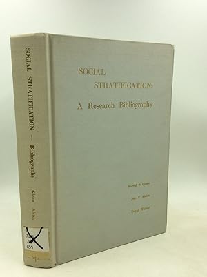 Bild des Verkufers fr SOCIAL STRATIFICATION: A Research Bibliography zum Verkauf von Kubik Fine Books Ltd., ABAA