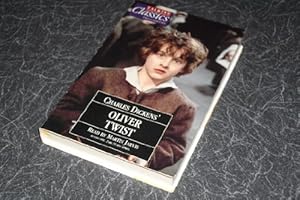 Seller image for Oliver Twist for sale by WeBuyBooks