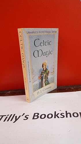 Imagen del vendedor de Celtic Magic (Llewellyn's World Religion & Magick) a la venta por Tilly's Bookshop