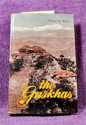 Imagen del vendedor de THE GURKHAS a la venta por THE BOOK VAULT