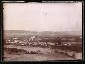 Fotografie Brück, Sohn Meissen, Ansicht Meretitz b. Klösterle a. Eger, Blick über die Eger auf de...