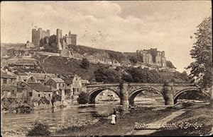 Seller image for Ansichtskarte / Postkarte Richmond Yorkshire England, Castle and Bridge for sale by akpool GmbH