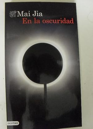 Immagine del venditore per En la oscuridad (ncora & Delfn) venduto da LIBRERA OESTE