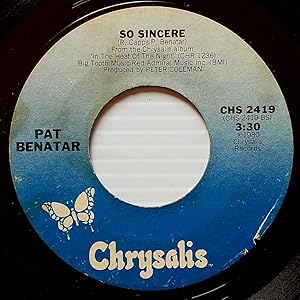 Immagine del venditore per We Live For Love / So Sincere [7" 45 rpm Single] venduto da Kayleighbug Books, IOBA