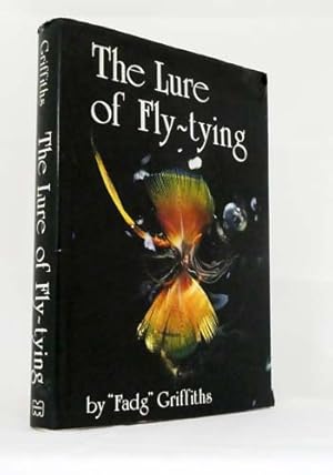 Bild des Verkufers fr The Lure of Fly-Tying zum Verkauf von Adelaide Booksellers