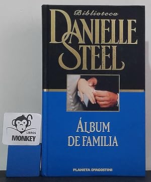 Imagen del vendedor de lbum de familia a la venta por MONKEY LIBROS