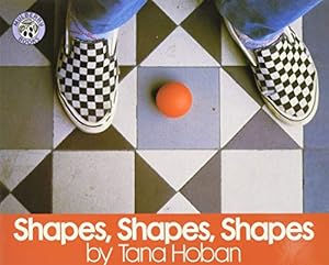 Imagen del vendedor de Shapes, Shapes, Shapes a la venta por Reliant Bookstore