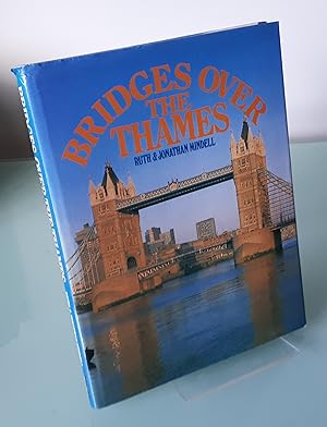 Imagen del vendedor de Bridges Over the Thames a la venta por Dandy Lion Editions