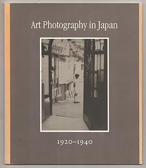 Bild des Verkufers fr Art Photography in Japan 1920 - 1940 zum Verkauf von Jeff Hirsch Books, ABAA