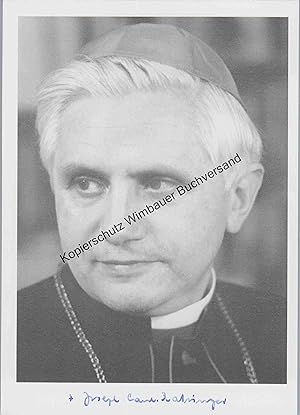 Bild des Verkufers fr Original Autogramm Joseph Ratzinger Papst Benedikt XVI (1927-2022) /// Autogramm Autograph signiert signed signee zum Verkauf von Antiquariat im Kaiserviertel | Wimbauer Buchversand
