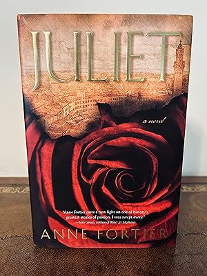 Immagine del venditore per Juliet: A Novel [FIRST EDITION, FIRST PRINTING] venduto da Vero Beach Books