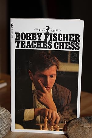 Imagen del vendedor de Bobby Fischer Teaches Chess a la venta por Wagon Tongue Books