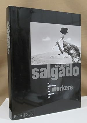 Immagine del venditore per Workers. An archaeology of the industrial age. venduto da Dieter Eckert