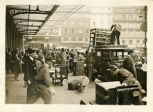 "Les DEPARTS en VACANCES du 1er Août 1931" Photo de presse originale G. DEVRED Agence ROL Paris (...