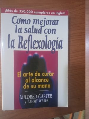 Immagine del venditore per CMO MEJORAR LA SALUD CON LA REFLEXOLOGA venduto da El Sueo Escrito