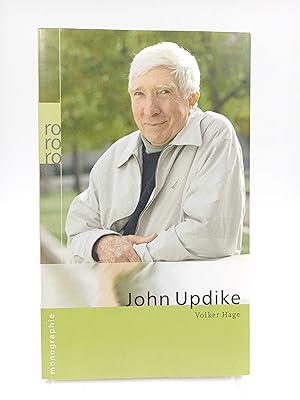 Bild des Verkufers fr John Updike zum Verkauf von Antiquariat Smock
