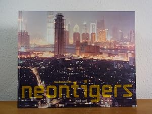 Immagine del venditore per Peter Bialobrzeski. Neontigers. Photographs of Asian Megacities venduto da Antiquariat Weber